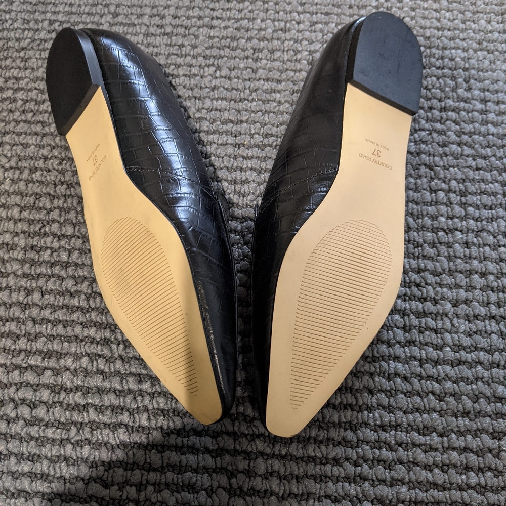 Shoes - Picture 2 of 2